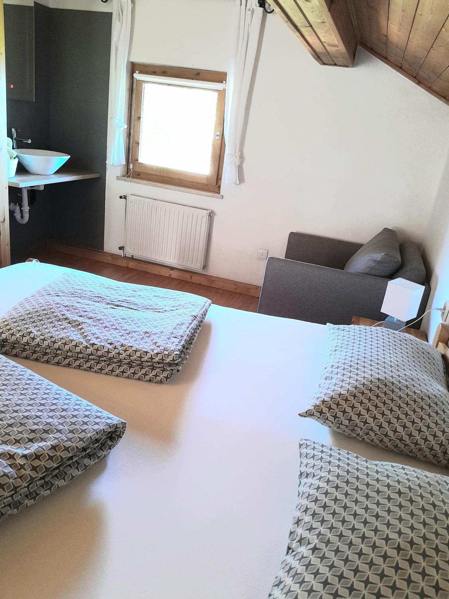 Ferienwohnung Bergblick-Schlosshof Волан Екстериор снимка